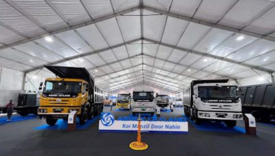 Ashok Leyland hosts Mini Expo in Raipur, showcasing latest innovations in MHCVs - ET Auto