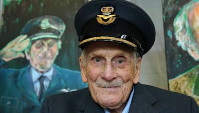 Irish Battle of Britain pilot celebrates 105th birthday