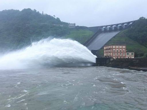 下游民眾注意！凱米狂灌豪雨 石門、南化、湖山水庫放水中 - 自由財經