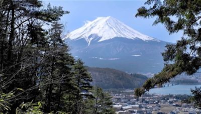 《亞股》日經半日挫4.9%曾瀉逾二千點 大和證券暴跌17% 圓匯149.47