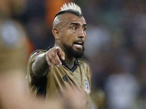 Fernando Diniz cuenta por qué Arturo Vidal le regaló la camiseta tras el duelo entre Colo Colo y Fluminense