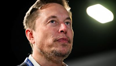 Elon Musk to testify in SEC probe over Twitter stock disclosures