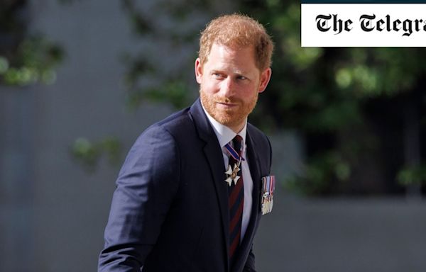 Prince Harry award challenged by family of war hero