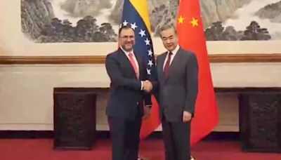 China quiere fortalecer su presencia en Venezuela con lazos “desde una altura estratégica”