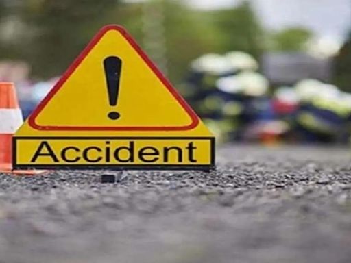 Two students injured after school bus collides with car in Maharashtra’s Pimpri Chinchwad