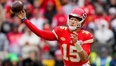 Dynasty Fantasy Football Quarterback Rankings: Top Buys include Patrick Mahomes and Aaron Rodgers