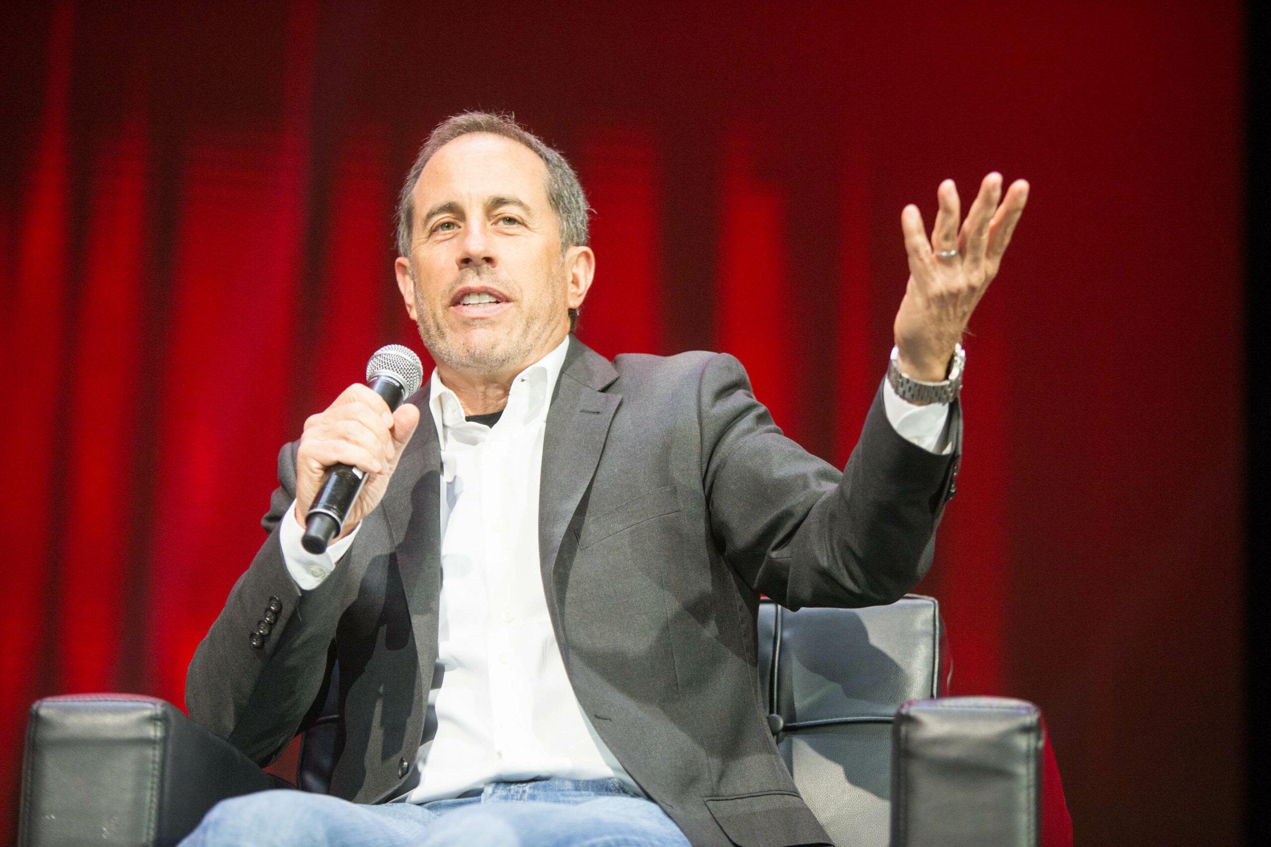 Jerry Seinfeld Apologizes To Howard Stern After Saying He’s Not Funny