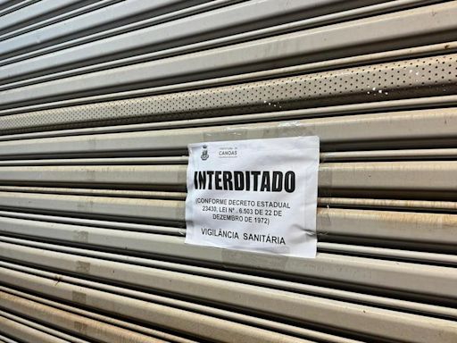 Mercados são interditados em Canoas por suspeita de venderem produtos atingidos pela enchente | GZH