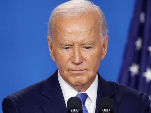 Biden is only listening to polling data from loyalists, according to new report