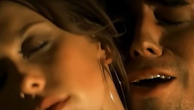 Jennifer Love Hewitt explicó el verdadero motivo del llanto de Enrique Iglesias en un famoso videoclip