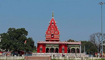 ... You Know Devotees Offer Pizzas And Burgers To Goddess Idol In This Indian Temple? Know Unique Story