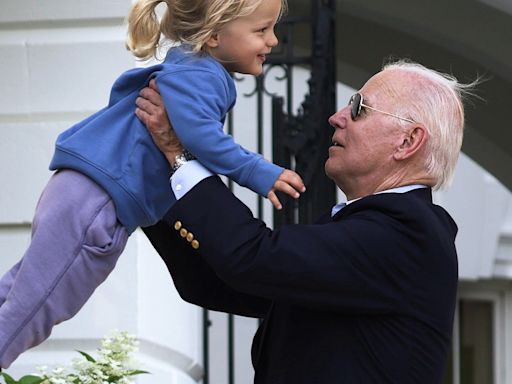 President Joe Biden's Family: A Guide to His Kids, Grandchildren and More - E! Online