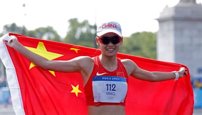【巴黎奧運】中國競走女神奪奧運金牌！「肚臍貼」掀網議 她曾親曝原因