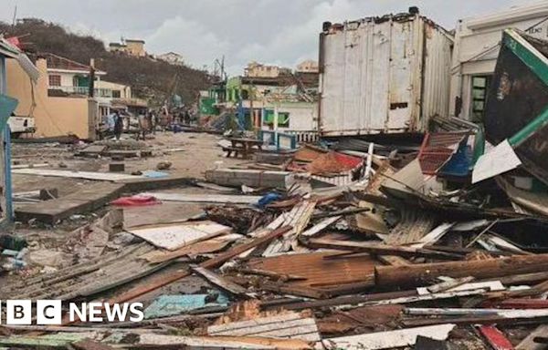 'Almost whole island homeless' in Hurricane Beryl's wake