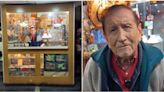 "Hay días que vendo cero pesos": Artesano de 88 años se hace viral por su emotiva historia en el Edificio Dos Caracoles