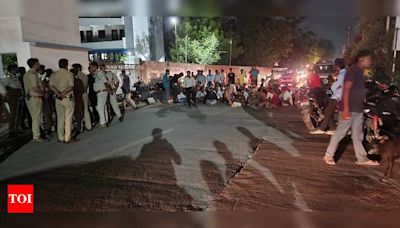 Cop removed from duty following protest | Bhopal News - Times of India