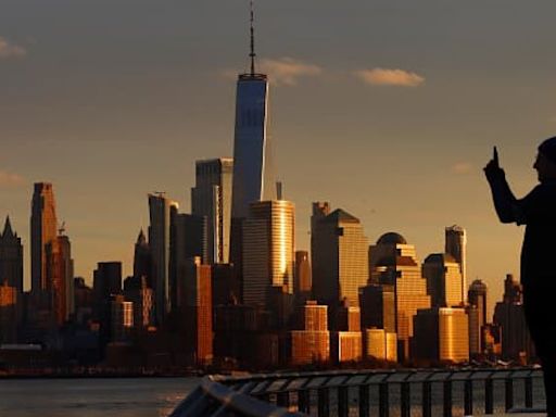 Se espera calor de verano con temperaturas de 80 grados y posibles tormentas en el área de Nueva York