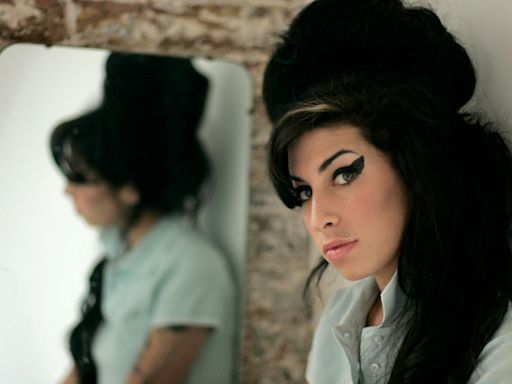 Amy Winehouse recibe premio póstumo tras superar mil millones de reproducciones - El Diario NY