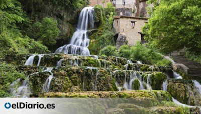 Orbaneja del Castillo: un paseo por el pueblo burgalés dividido en dos por una cascada