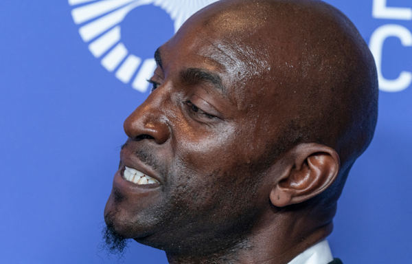 NBA legend Kevin Garnett reflects on Prince's basketball prowess