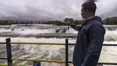 Four dead, one injured in rain-related incidents in Pune. IMD issues red alert for the city - CNBC TV18