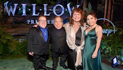 'Harry Potter,' 'Star Wars' actor Warwick Davis mourns death of wife Samantha