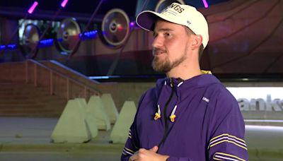 Vikings superfan from Arizona returns to Minnesota for home opener