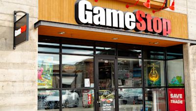 GameStop eyes more store closures as sales fall 31%