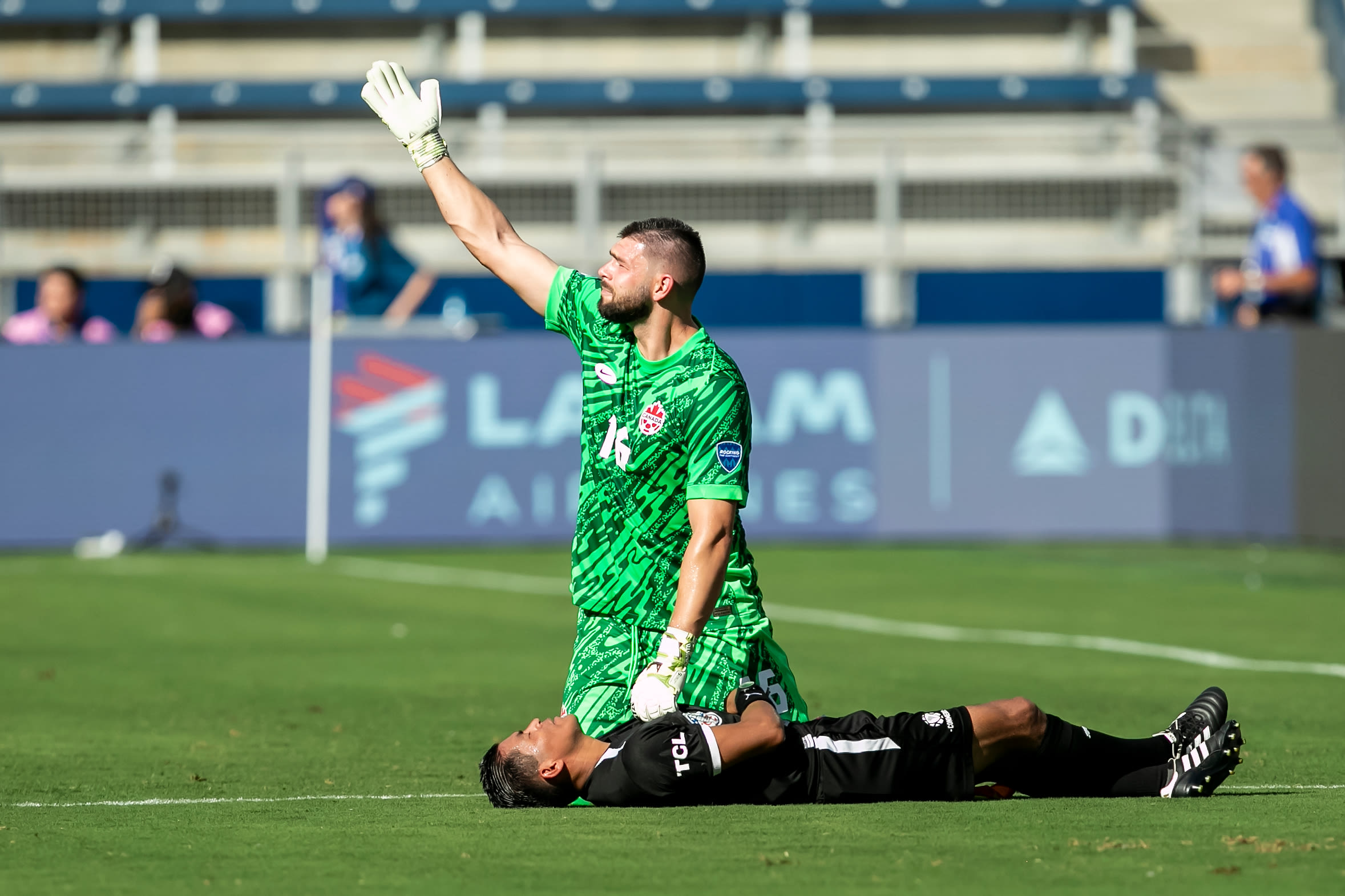 Copa América refs, players and fans are suffering in U.S. heat — with 2026 World Cup looming