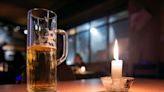 U.K. Pubs Turn to Candlelit Dinners to Battle Soaring Energy Costs