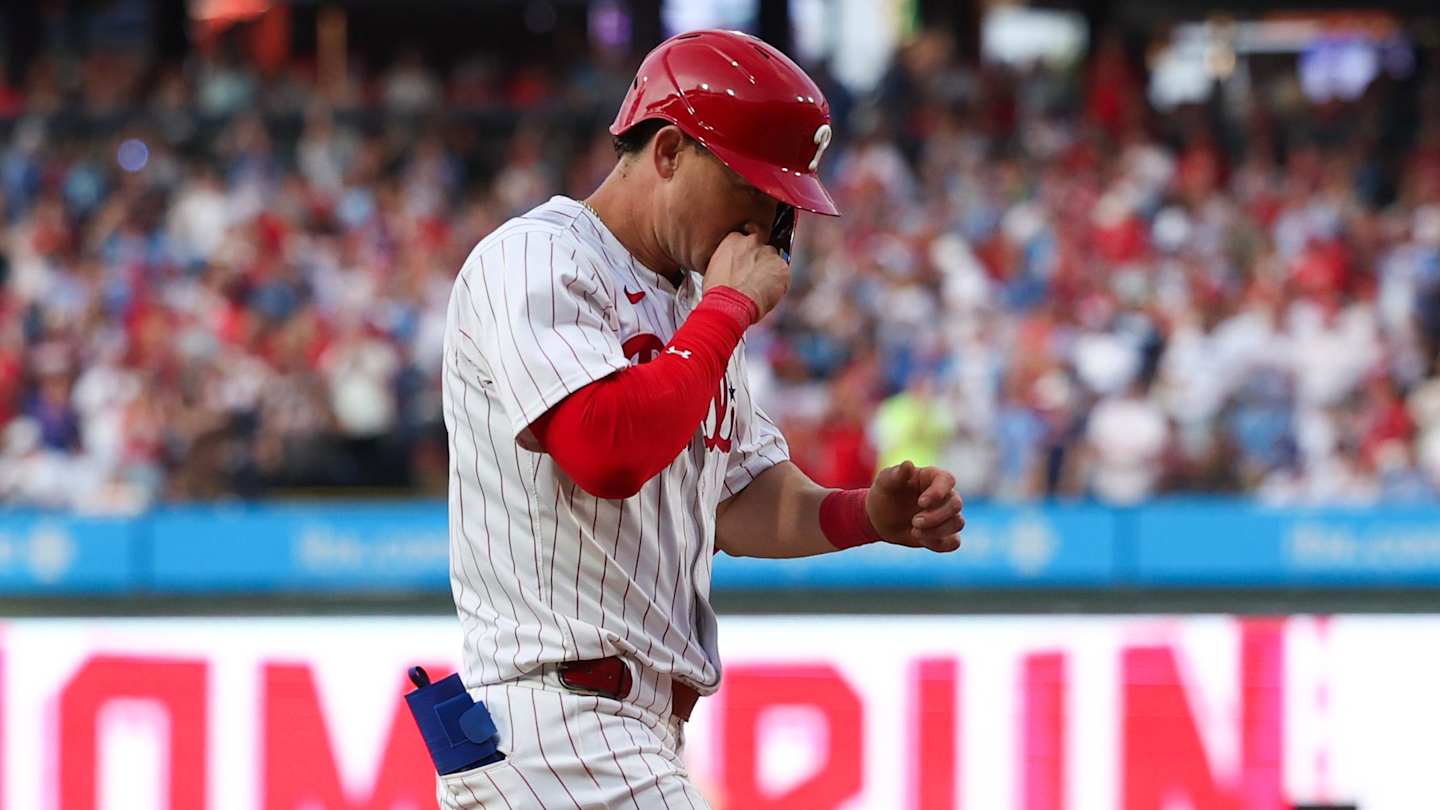 Philadelphia Phillies Injured Outfielder Could Miss Rest of Regular Season