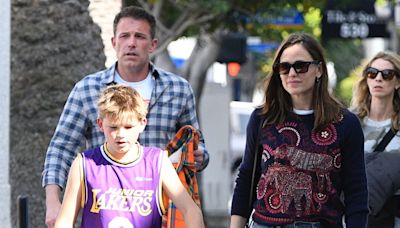 Ben Affleck Reunites With Jennifer Garner Amid Marriage Woes