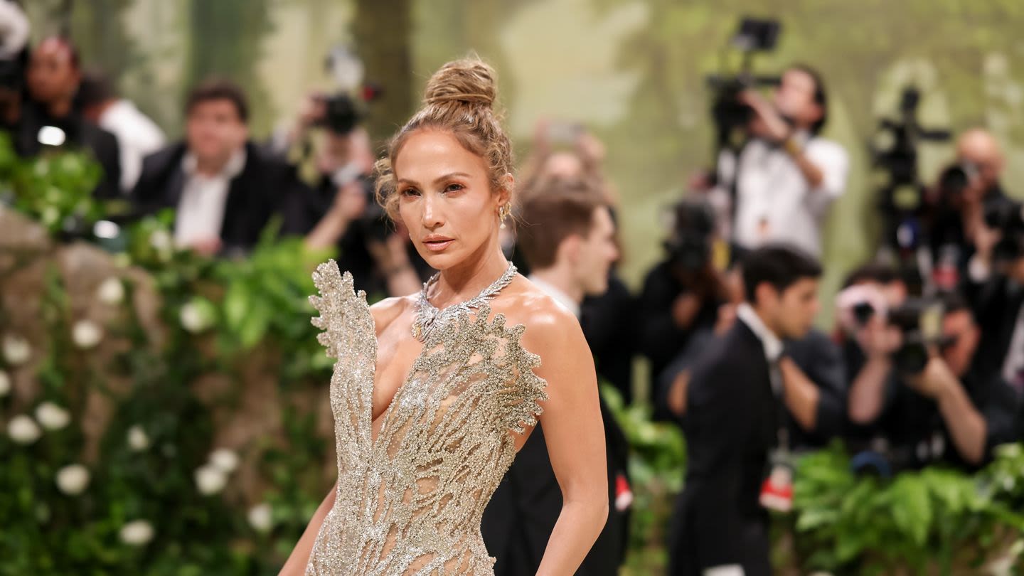 Jennifer Lopez Goes transparent in a Form-Fitting Crystal Gown at the 2024 Met Gala