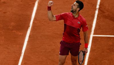 Djokovic supera 'fantasmas' y avanza a segunda ronda en Roland Garros