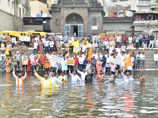 Nashik News: Public Outrage Over Smart City Work at Goda Ghat; Hawker Stabbed for Asking to Return Borrowed Money and More