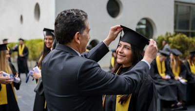 Can We Maximize Financial Aid for College with $500k in Investments and $250k for Retirement?