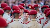 La princesa Leonor participa en la ofrenda floral a la Virgen del Pilar junto al resto de cadetes en Zaragoza