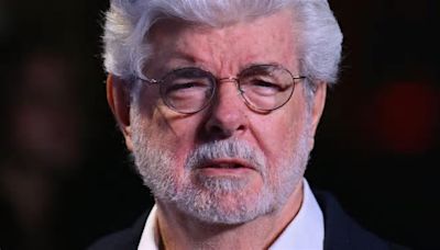 Ni el fan más grande de “Star Wars” lo notó: George Lucas y su cameo en “El ataque de los clones”