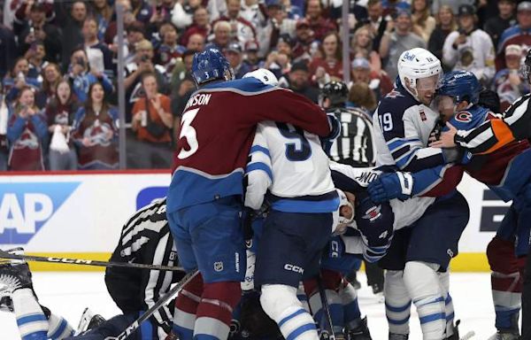 Avalanche vs. Jets Buzzer Brawl: Fights, Blood & 1 Gashed Hand
