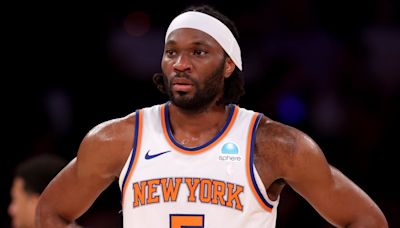 Knicks Re-Sign Precious Achiiuwa