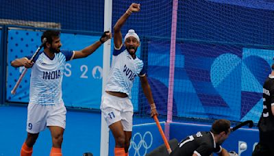 PIX: India beat NZ with late goal in men's hockey opener