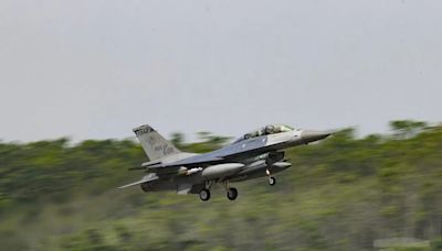 空軍F-16V發射小牛飛彈！澎湖靶場炸射秀精實戰力