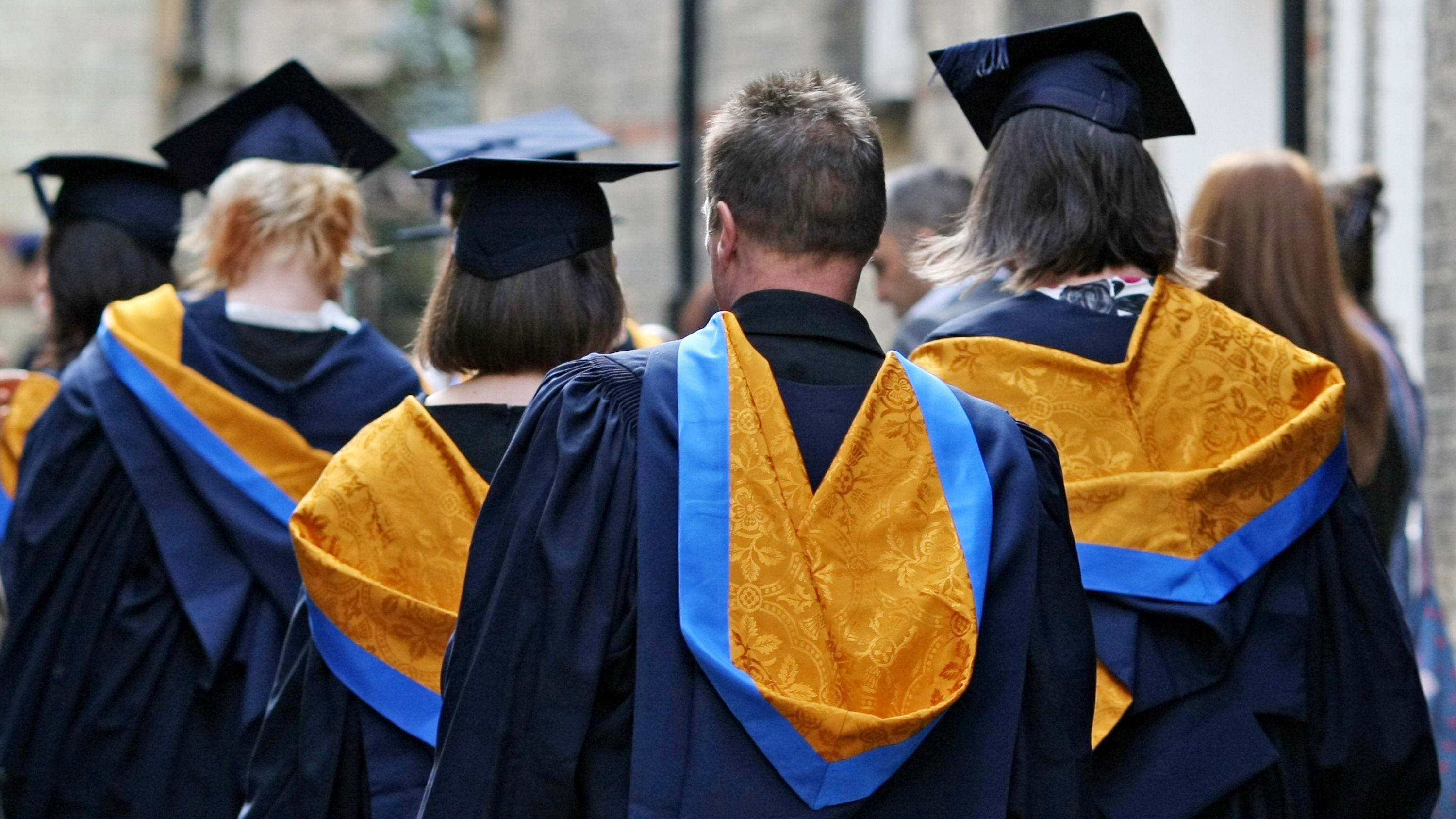 Scrapping graduate visa route ‘would have small effects on net migration’