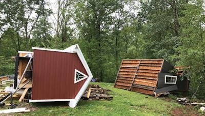 Tornado hits east of Parkersburg