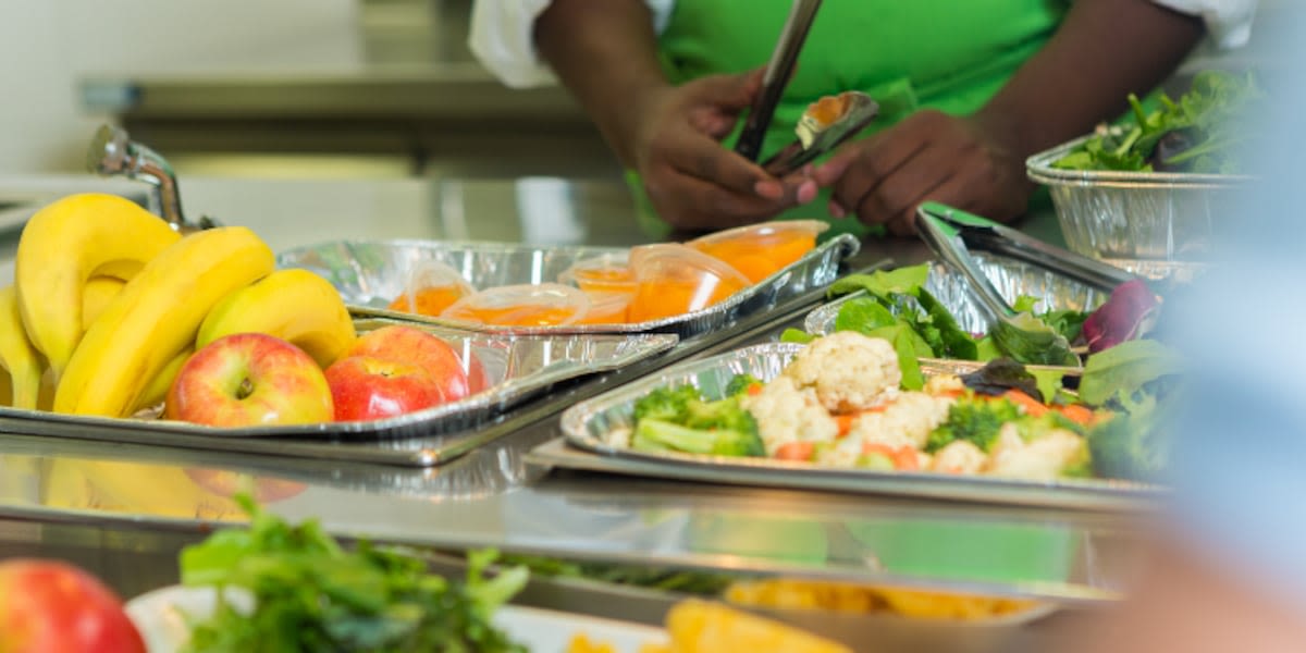 Lexington-Richland Five signs on to Summer Food Service Program