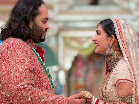 Indian tycoon Ambani's son weds in extravagant ceremony