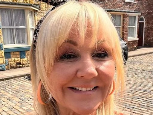 Coronation Street's Lisa George 'thrilled' as she announces move after being seen with soap legend