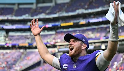 WATCH: Kevin O'Connell gives out game balls following Week 2 win