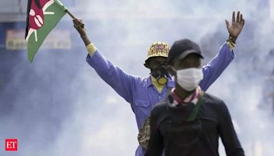 Kenya protests: Police fire rubber bullets, tear gas at protesters after President Ruto urges talks