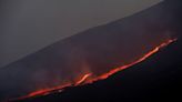 Erupção do Monte Etna interrompe voos para aeroporto na Sicília